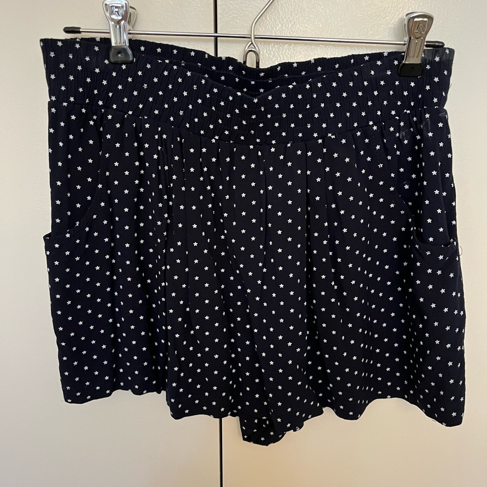 SOLOW Navy Star Pattern Skort